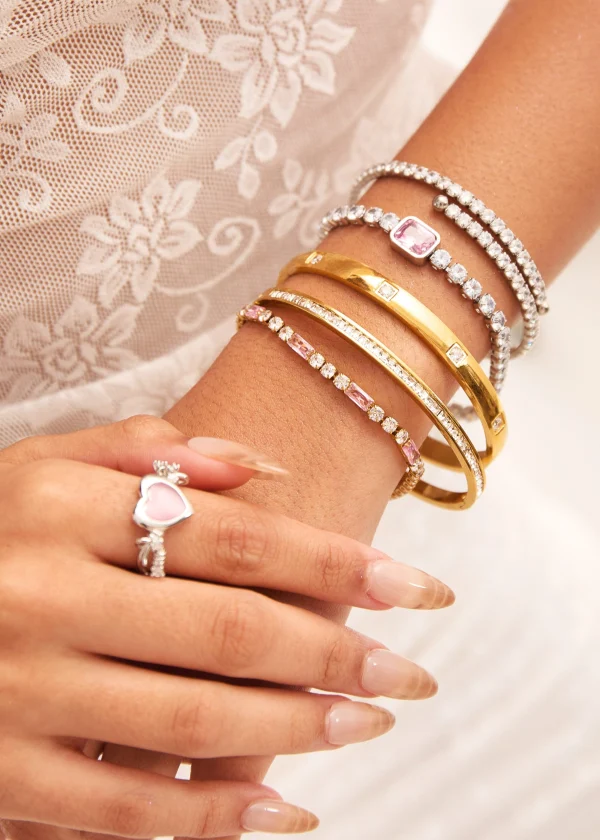 Delilah Diamond – Armband mit Zirkonia-Akzenten in Goldoptik – weitere Ansicht