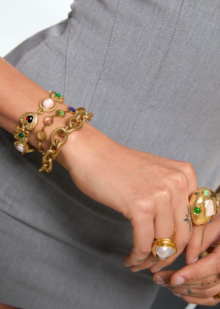 Sebastina Vintage – Armband mit Herz- und Blumenmotiven – weitere Ansicht