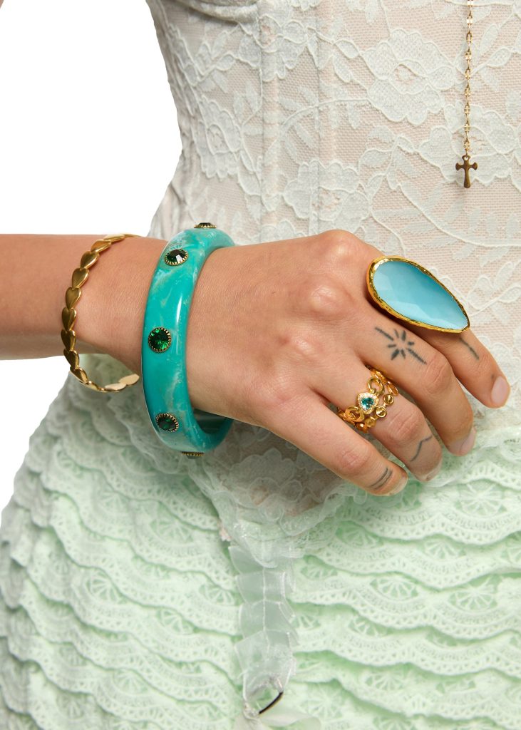 Janice – Ring mit Münzmotiv in Goldoptik – weitere Ansicht