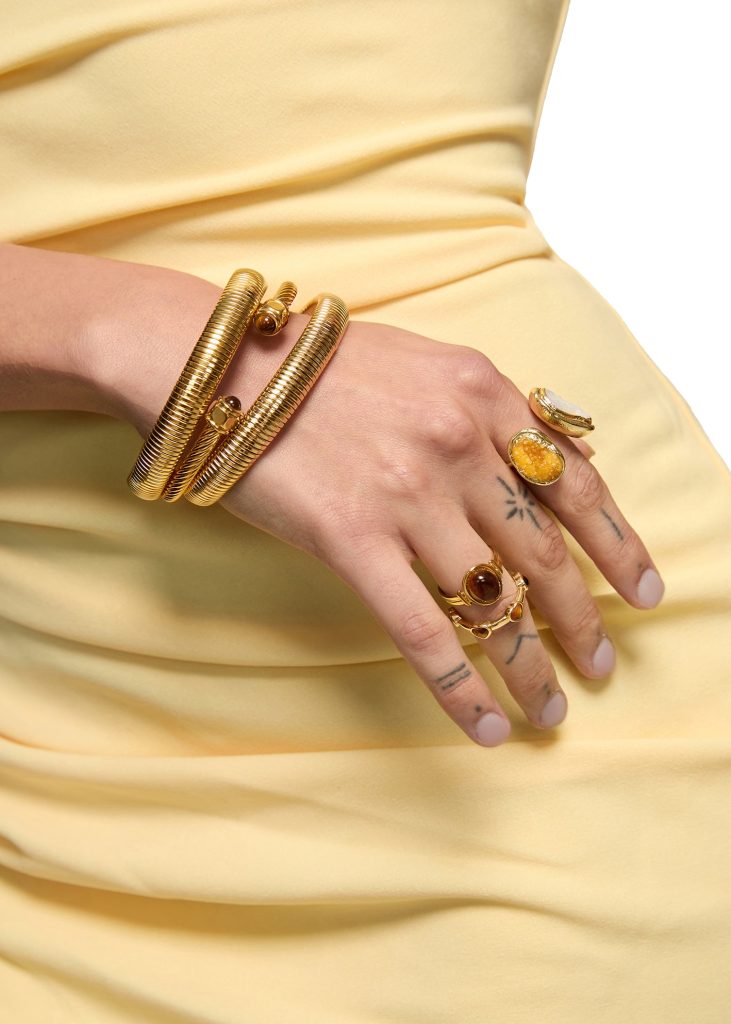 Dalphine – Armband in Goldoptik – weitere Ansicht