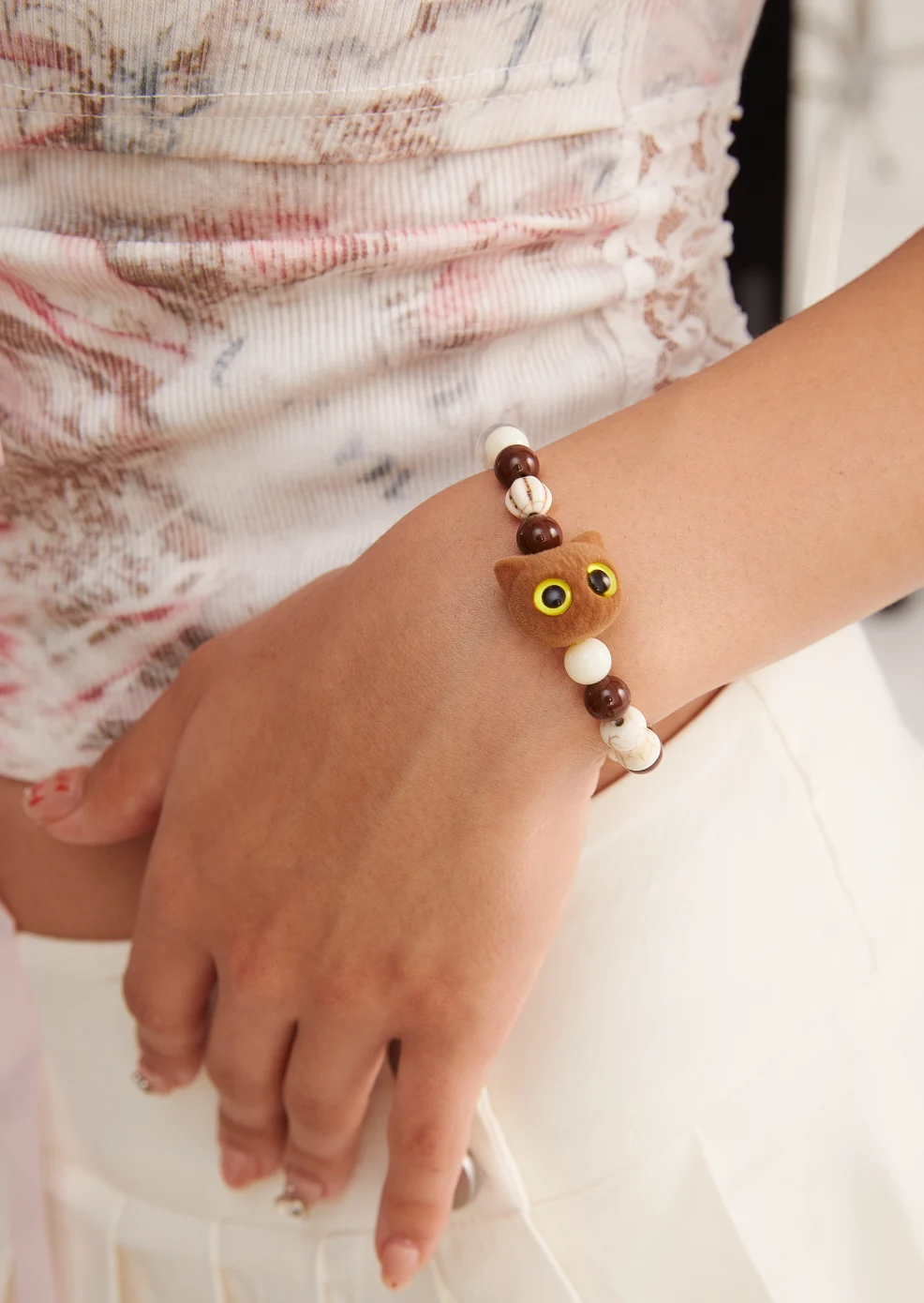 Weiteres Produktfoto 1: Chocolate Cream – Armband mit Katzenmotiv