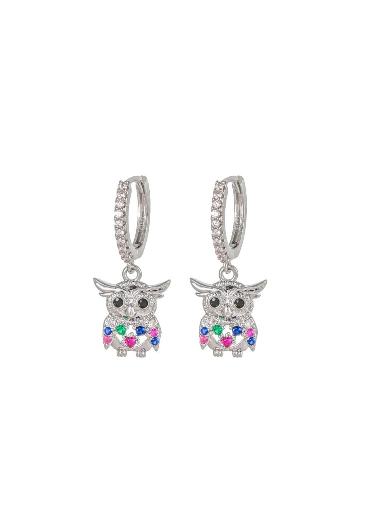 Petit Wise Owl – Ohrringe mit Eulenmotiv und Creolenform – weitere Ansicht