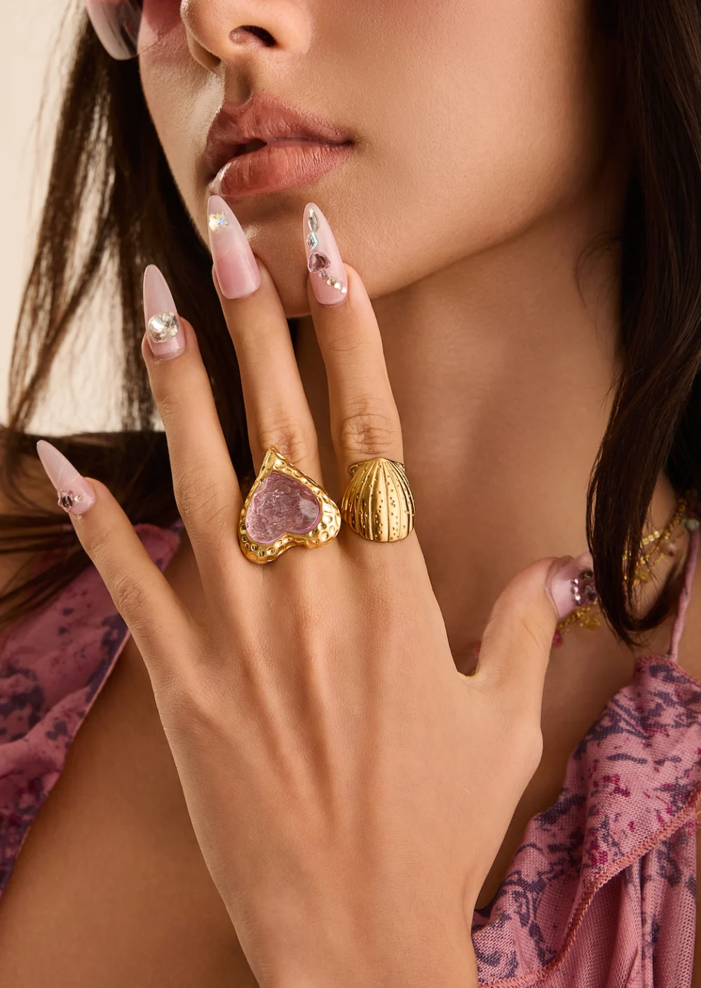 Weiteres Produktfoto 2: Adam Love In All Shape – rosafarbener Ring mit Herzmotiv