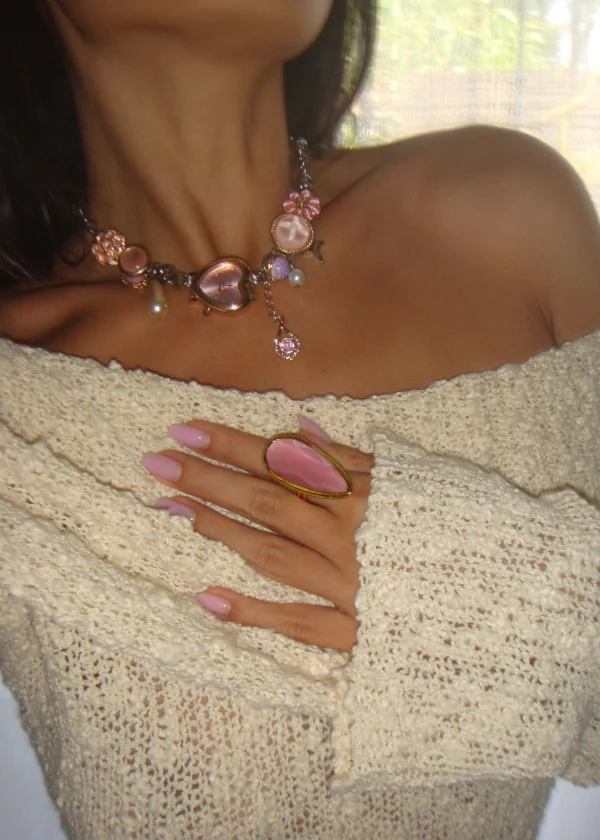 Matilda – Ringe mit rosa Naturstein in Goldoptik – weitere Ansicht