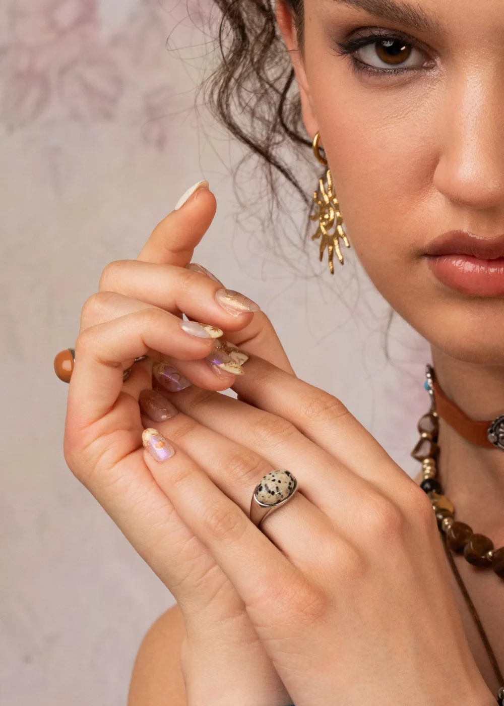 Weiteres Produktfoto 2: Yann Natural Stone IV – verstellbarer Ring aus Sterlingsilber mit Naturstein