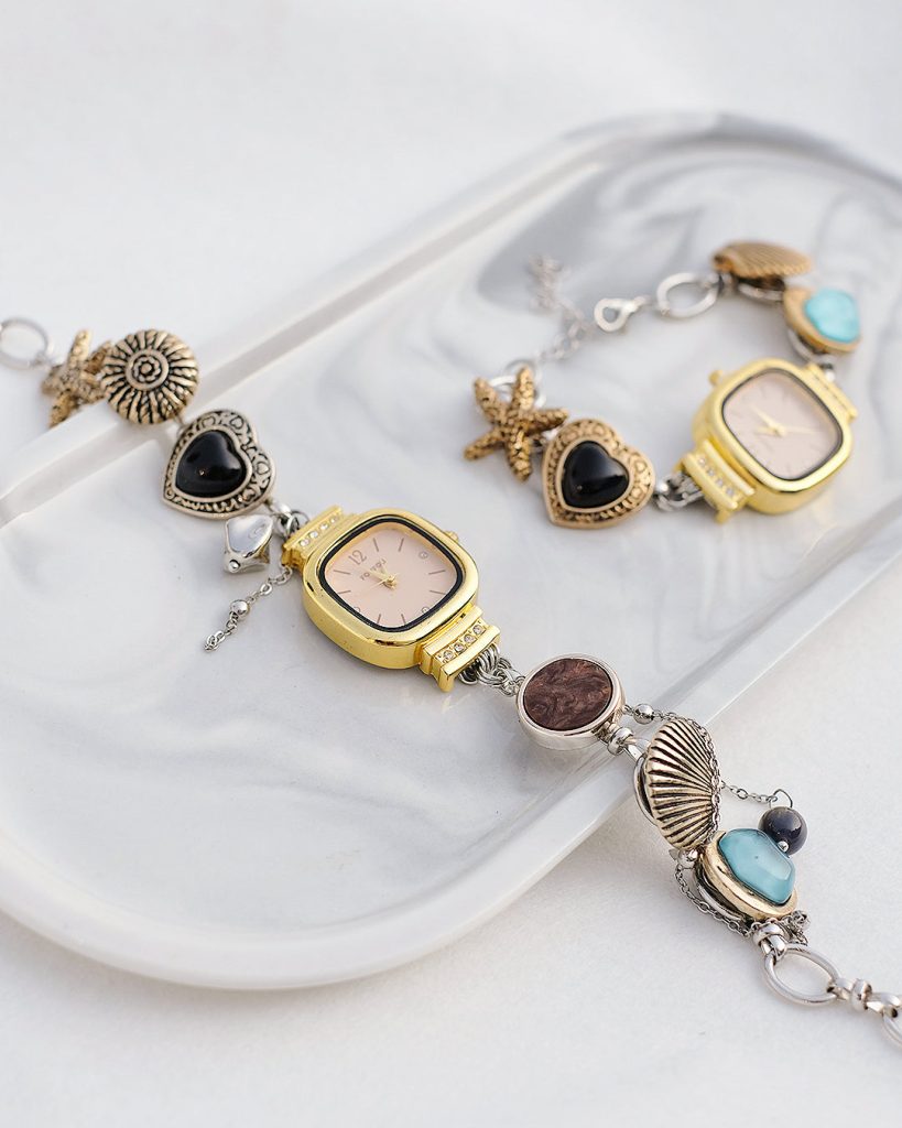 Weiteres Produktfoto 2: Guendalina – Schmuckset mit Uhrmotiv