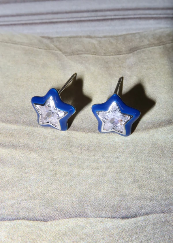 Jacques Blue Stars – Ohrringe mit blauen Sternen in Silberoptik – weitere Ansicht