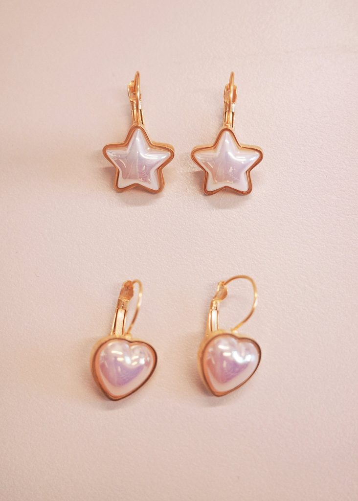 Mermaid Star – Ohrring mit Stern und Süßwasserperle in Goldoptik – weitere Ansicht