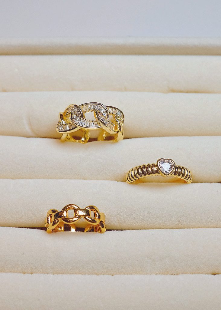 Alivia – Ring mit Zirkonia in Goldoptik – weitere Ansicht