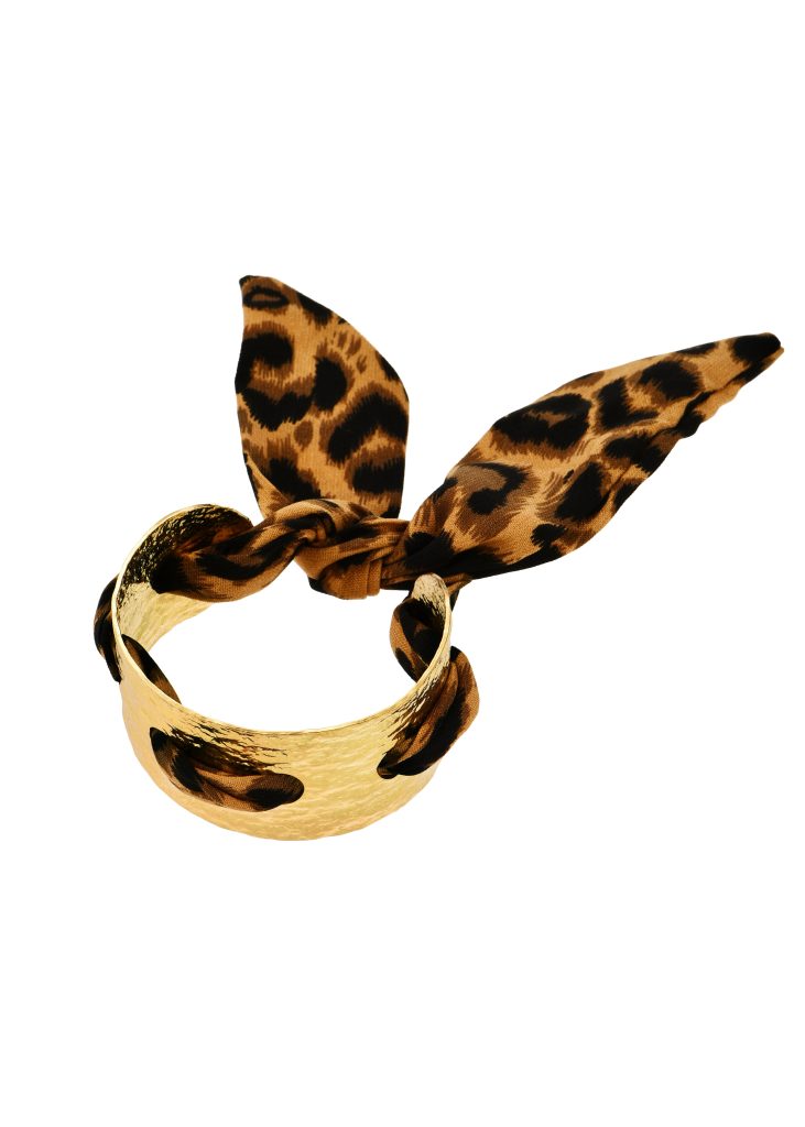 Leopard Bow – Armreif mit Schleifen- und Leopardenmotiv – weitere Ansicht