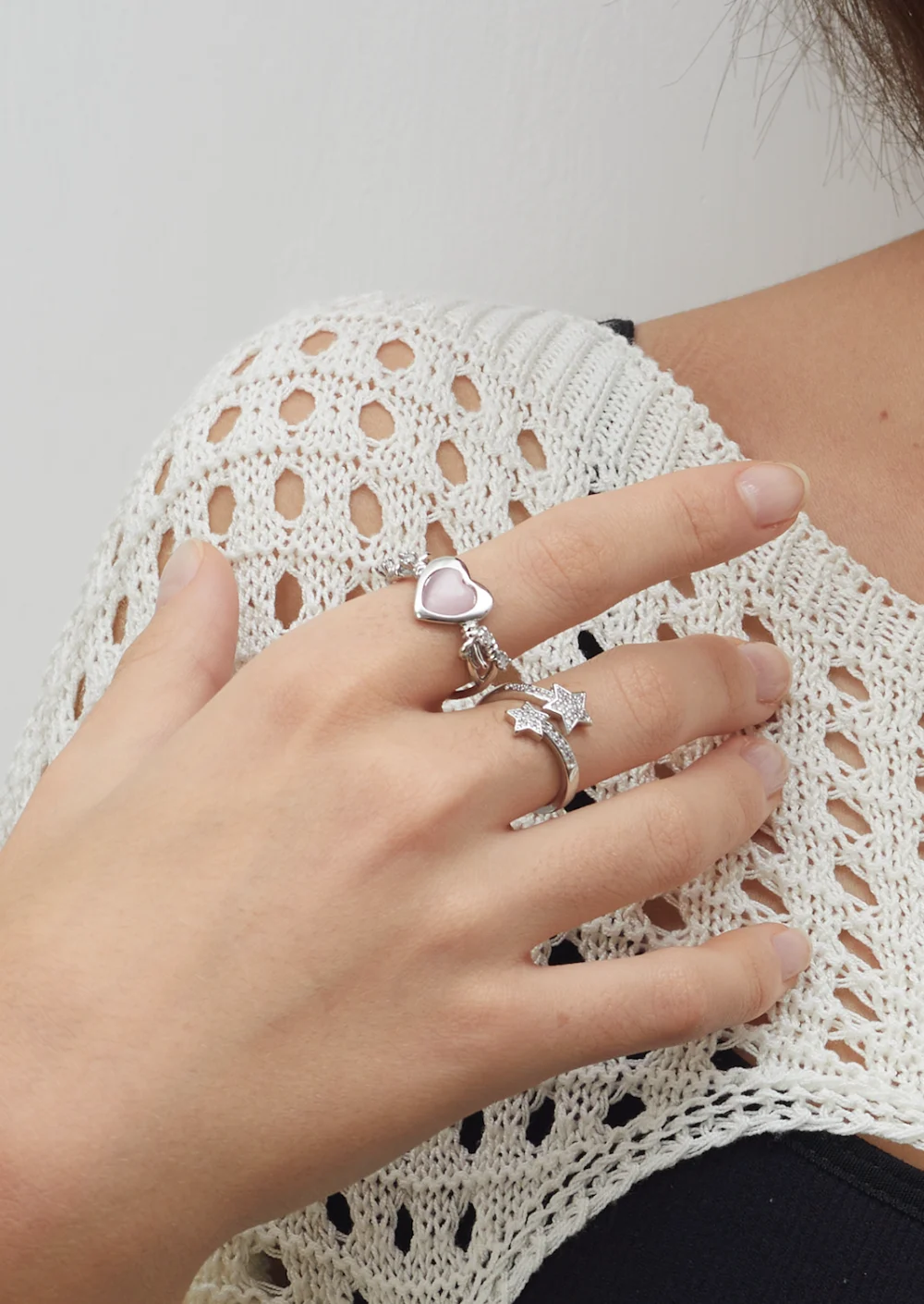 Weiteres Produktfoto 1: Double Star Zircon – verstellbarer Ring mit zwei Sternen