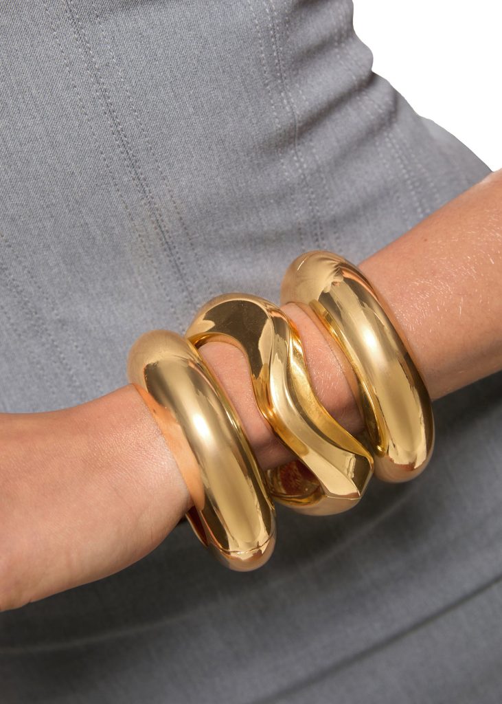 Tann Chunky Bangles – breite Armreifen in Goldoptik – weitere Ansicht