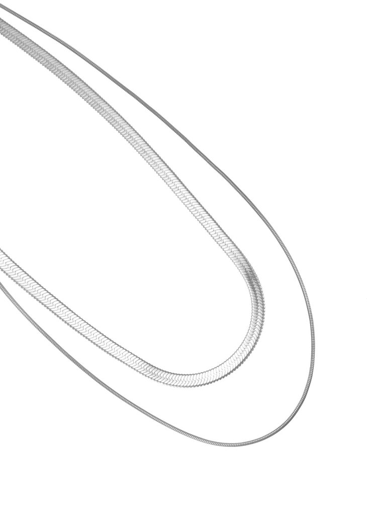 Free Faya – zweilagige Halskette in Silberoptik – weitere Ansicht
