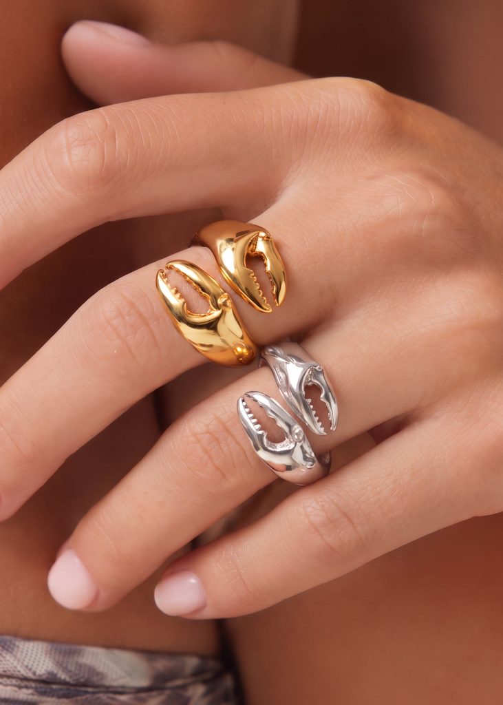 Crab – Ring mit Krabbenmotiv und Perlenoptik – weitere Ansicht