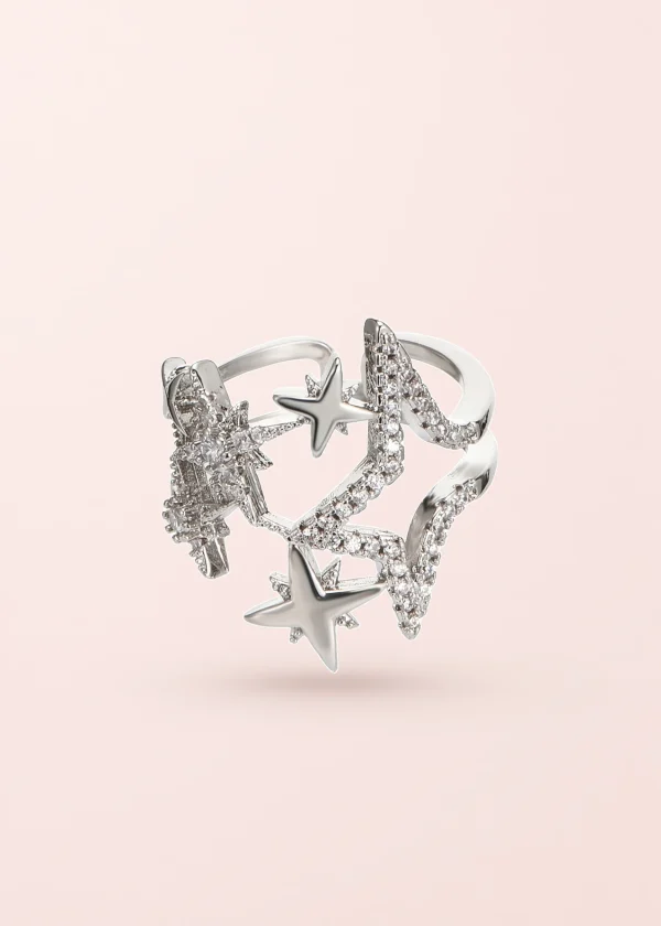 Julie – Ring mit Sternmotiven in Silberoptik