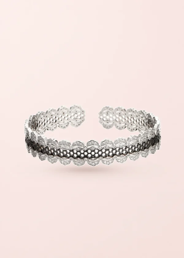 Elodie – gotisches Armband in Silberoptik