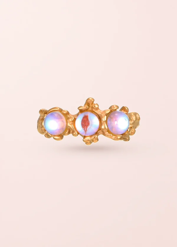 Marry Moonstone – Ring mit Mondstein in Goldoptik