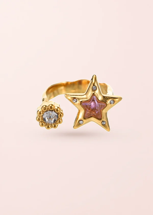 Todd & Judy – Ring mit Sternmotiven und rosa Details in Goldoptik