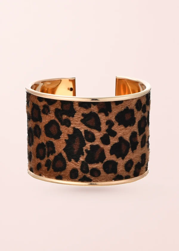 Leopard Chunky – markanter Armreif mit Leopardenmuster in Goldoptik
