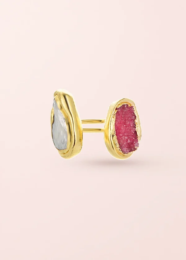 Hailey Pink – Ring mit rosa Naturstein in Goldoptik