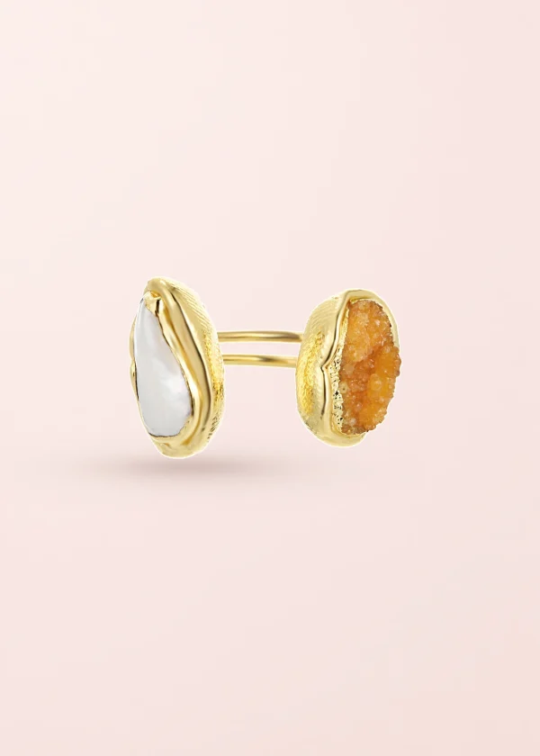 Hailey Orange – Ring mit orangefarbenem Naturstein in Goldoptik