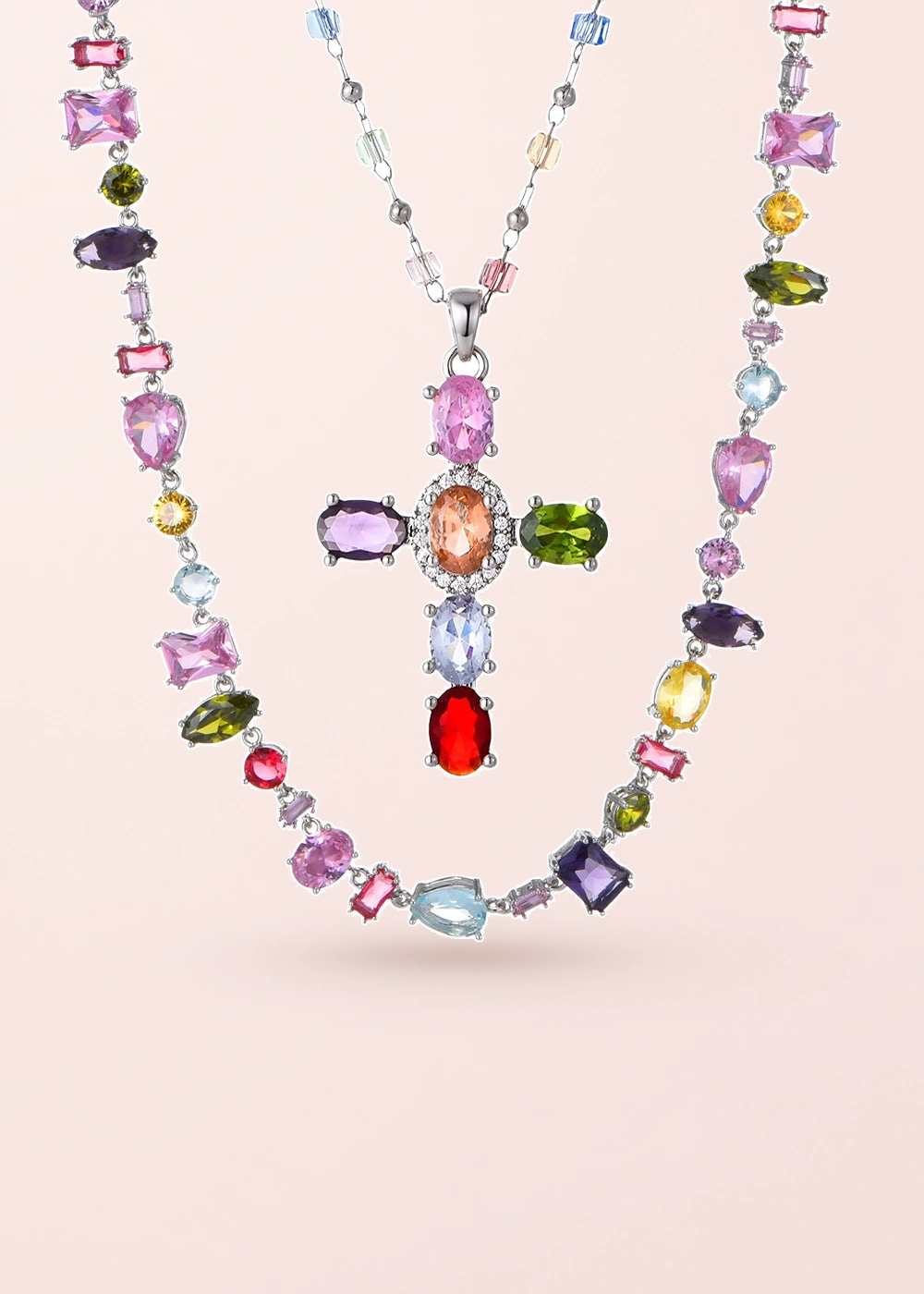 Kylie Silver & Geraldine Silver – Schmuckset mit Kreuzmotiv in Silberoptik