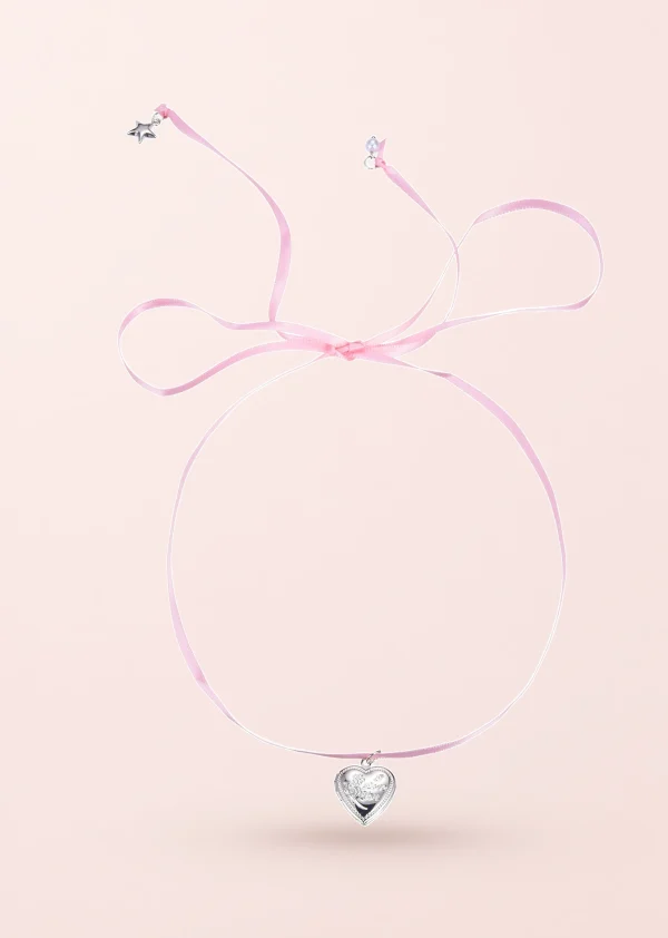 Dan Pink Love – Medaillon-Halskette mit Schleifen-, Herz- und Sternmotiven