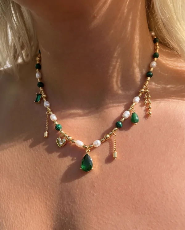 Maelle Green Romantic – Halskette mit grünem Zirkonia in Goldoptik – weitere Ansicht